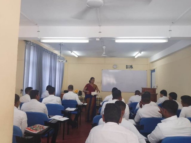 Program - Informing police officers about the concept of productivity and S5